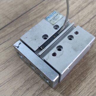 Cilindro Guia DFM-16-25-P-A-KF Festo