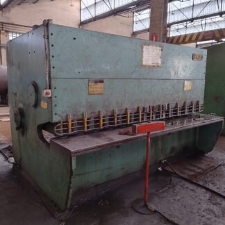 GUILHOTINA HIDRÁULICA RIO NEGRO 3100 DE CORTE 12.7 CHAPA MÁXIMA