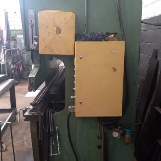 DOBRADEIRA HIDRÁULICA FOBESA 1/4 X 3000 110 TONELADAS