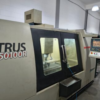 FRESADORA CNC - DIPLOMAT 3001 PETRUS 50100 R